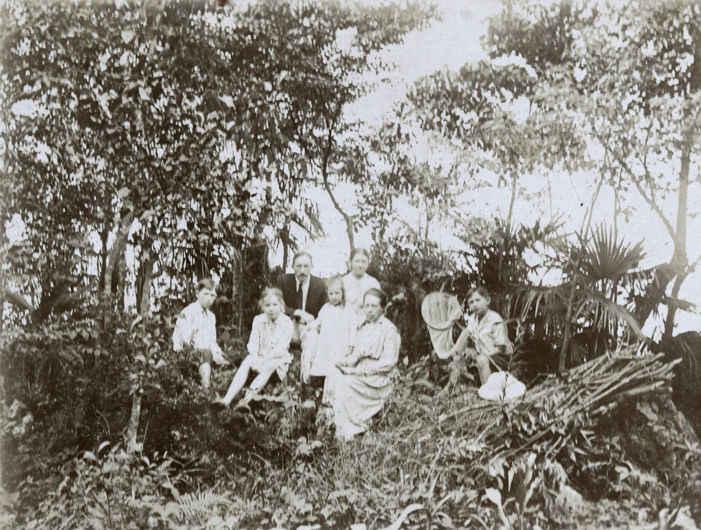 The Elliott family near their bungalow on Mount Omei