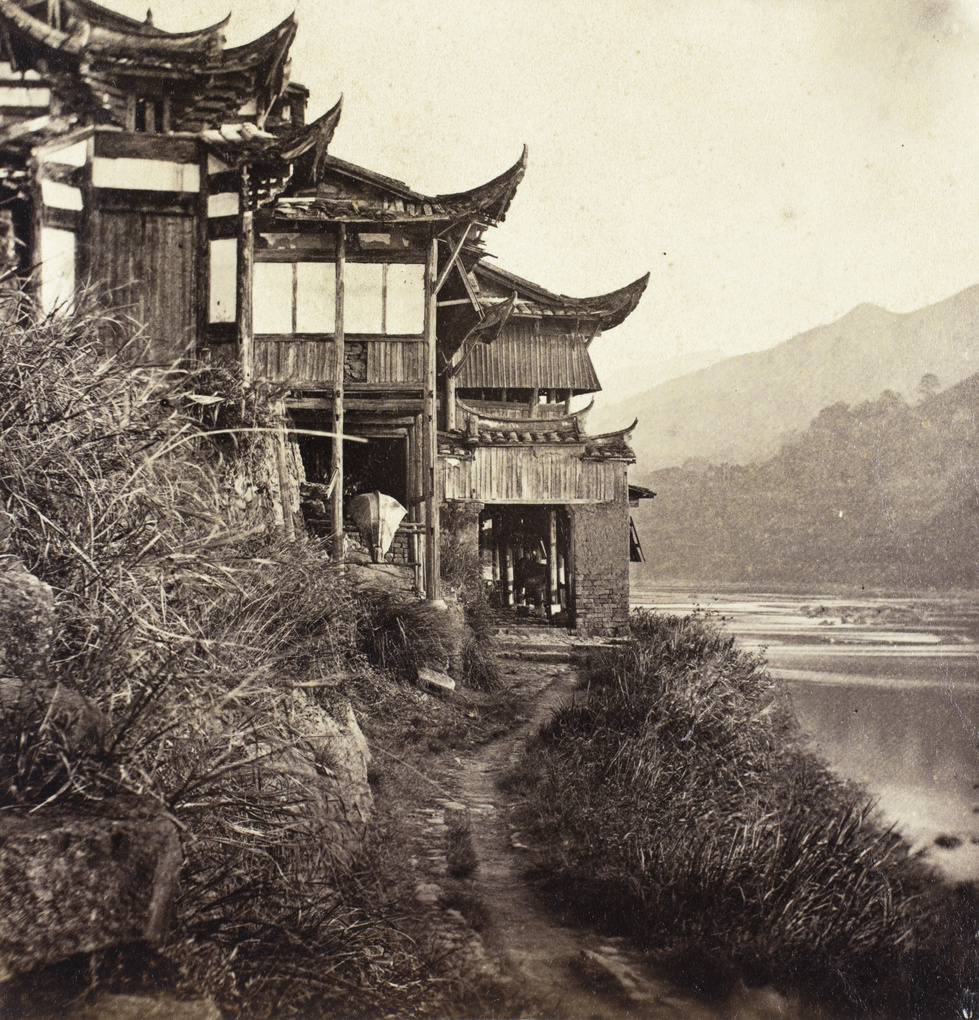 A temple beside the River Min, Nanping (Yanping), Fujian