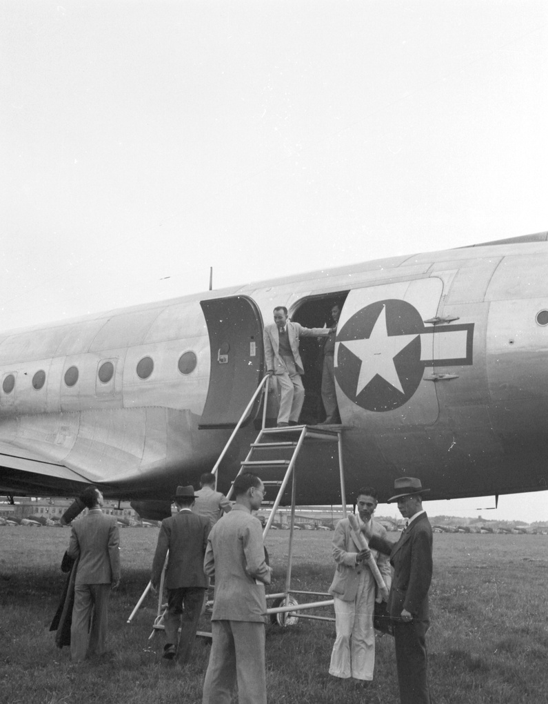 USAAF Dakota at Moscow during T.V. Soong's visit