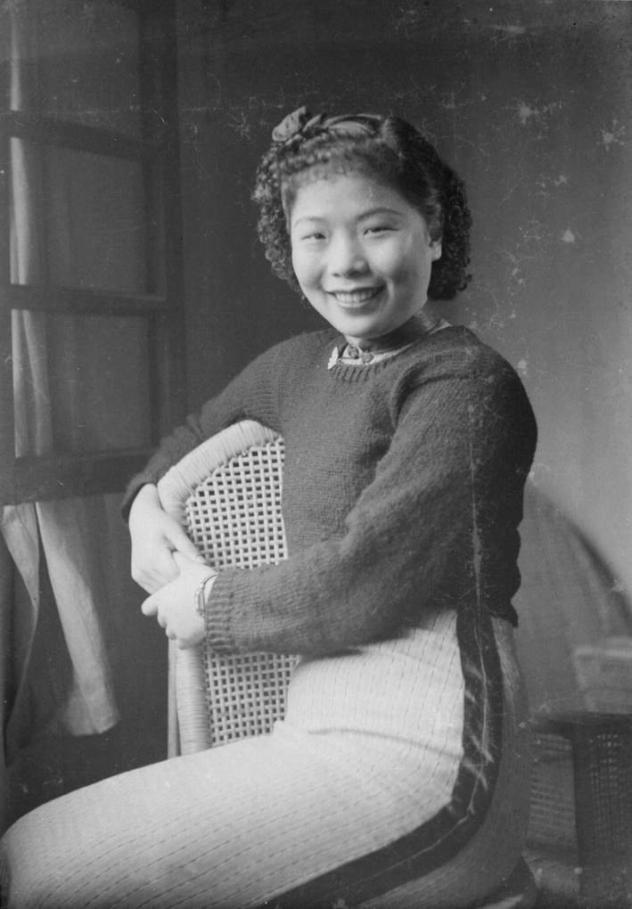 Liu Shengyi on a chair