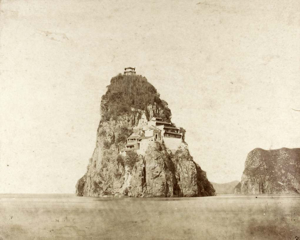 'The Little Orphan' Island (小孤山), Yangtze river, c.1890