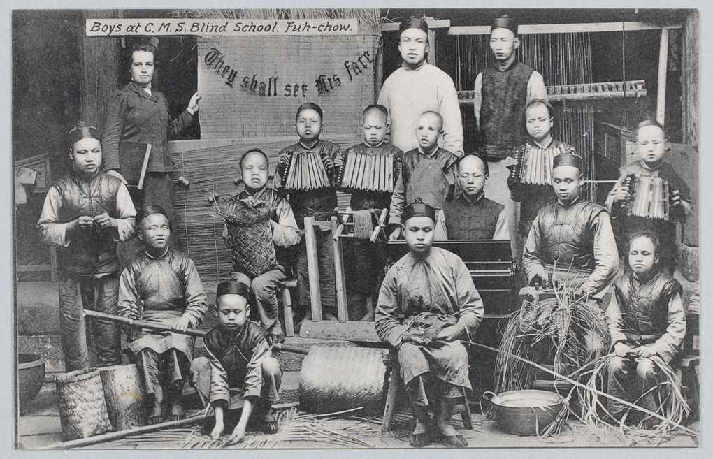 Amy Oxley Wilkinson with staff and students at the C.M.S. School for the Blind, Fuzhou