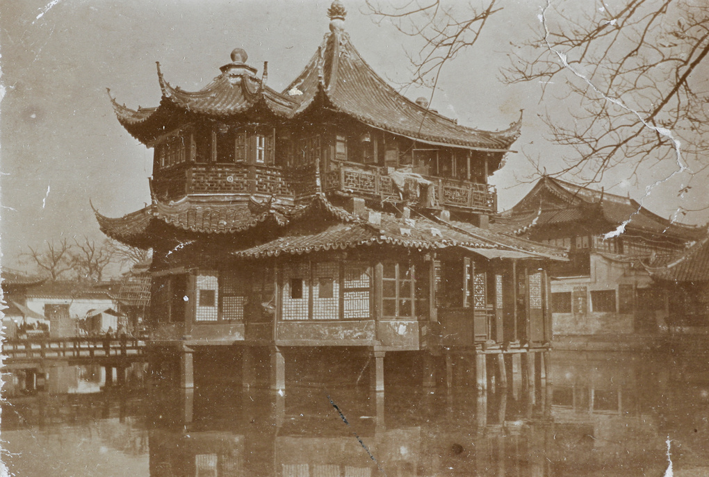 Huxinting, 'The Willow Pattern Tea House', Shanghai