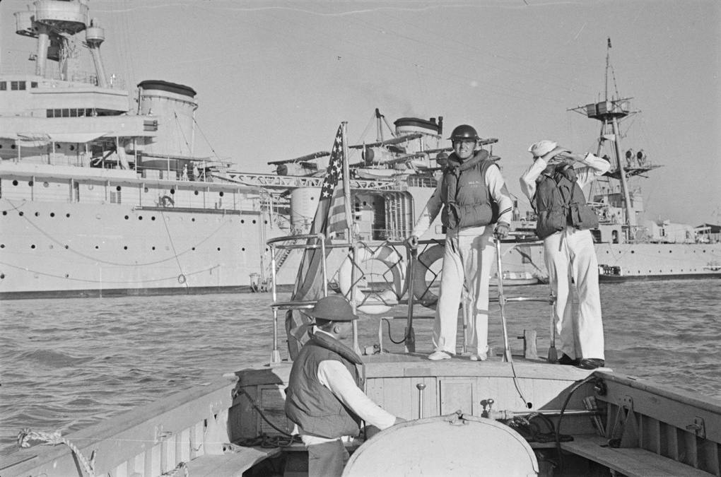 USS Augusta, with tender and crew, Shanghai
