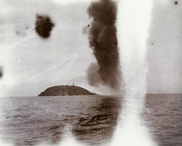 Chapel Island and lighthouse, near Amoy