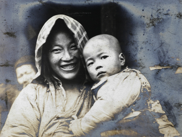 A rural woman with a toddler, Taihu region west of Shanghai