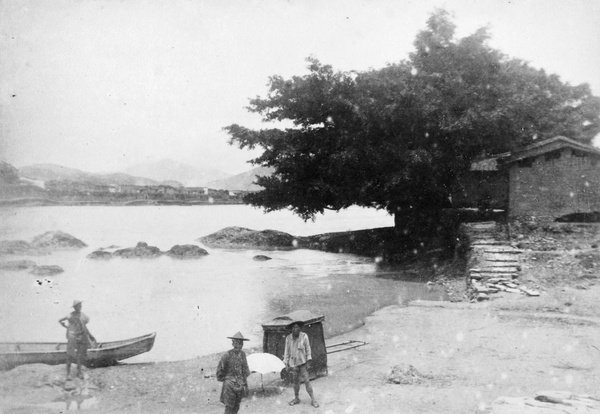 Sedan chair at ferry station, Kucheng