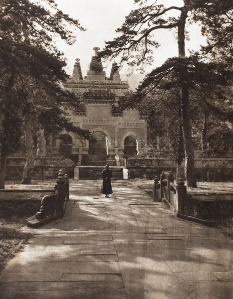 The Temple of Azure Clouds, Western Hills, Peking