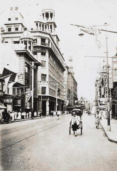 Rickshaw on Nanjing Road (南京路), Shanghai (上海)