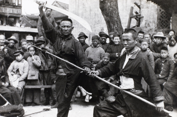 Sword dancers in the Old City, Shanghai (上海)