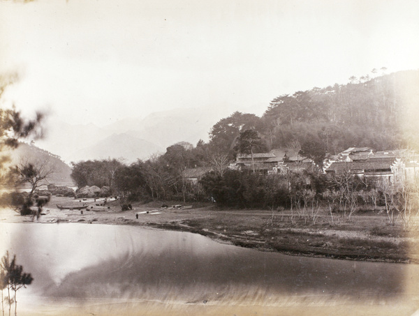 By the river, Yinjiang (鄞江镇), Ningbo, Zhejiang Province