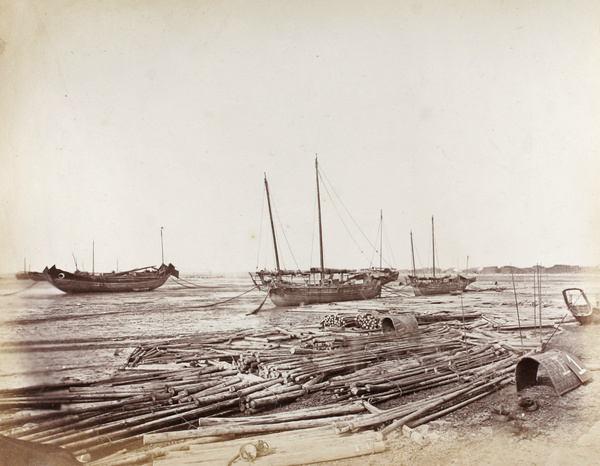 Rafts and junks at Zhapu