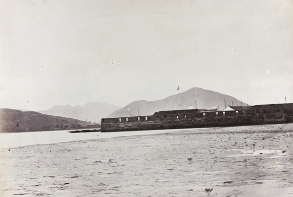 Stone breastworks at Zhenhai (镇海), Zhejiang Province