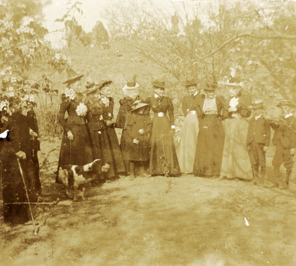 Group at 'Blossoms', near Chefoo, in 1898