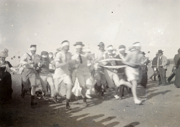 'Ladies Driving Race', Chefoo