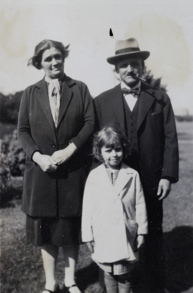 Mary, Percy and Marjorie Ephgrave, Hongkou Park, Shanghai