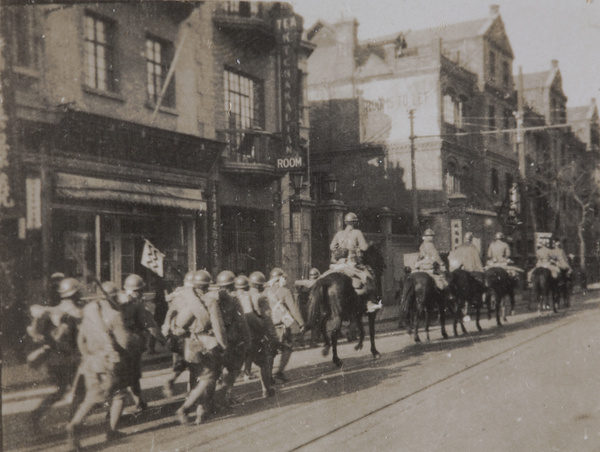 Japanese troops withdrawing after ceasefire agreement, Shanghai, 1932