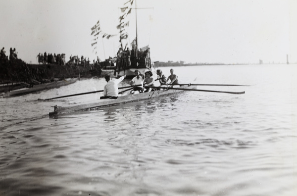 Gladys Ephgrave rowing in the Ladies Fours, Henli Regatta 1932, Shanghai