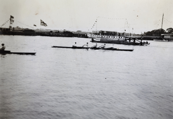 Women's four sweep racing, Henli Regetta, Huangpu river