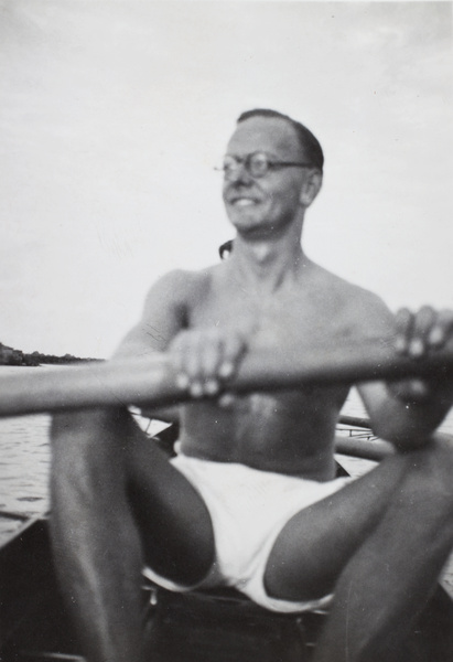 Shanghai Rowing Club oarsman, Huangpu river, Shanghai