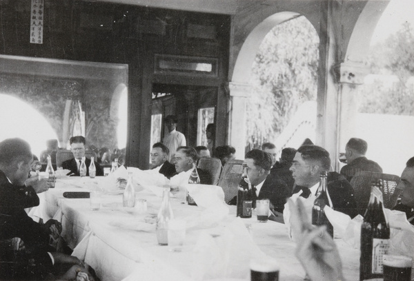 A meal in the Marble Boat (石舫), Summer Palace (頤和園), Beijing (北京)