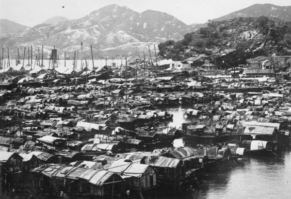 Shau Kei Wan Bay (筲箕灣) and storm shelter, Hong Kong Island