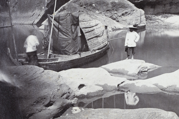 Lai Fong's makeshift dark-tent (darkroom) on a boat, at Gollen Valley Cave near Xingcun, Fujian