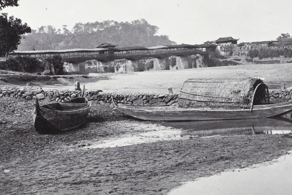 Covered bridge at Shanqian, up river from Jian'ou, Fujian