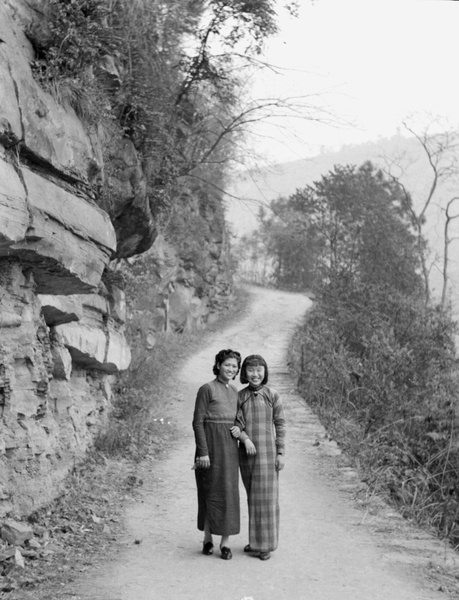 Jiang Fangling and Ma Xiuzhong, Northern Hot Springs Park