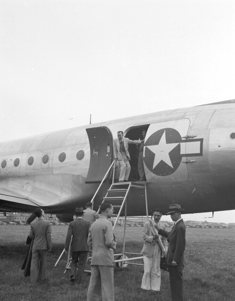 USAAF Douglas C-54 Skymaster, during T.V. Soong's visit to Moscow, June 1945