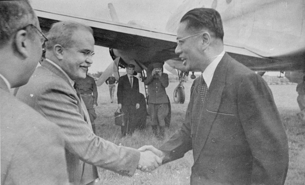 Fu Bingchang, Molotov and T.V. Soong, Moscow, 1945