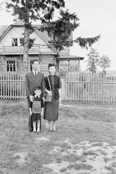 Chinese family, U.S.S.R.