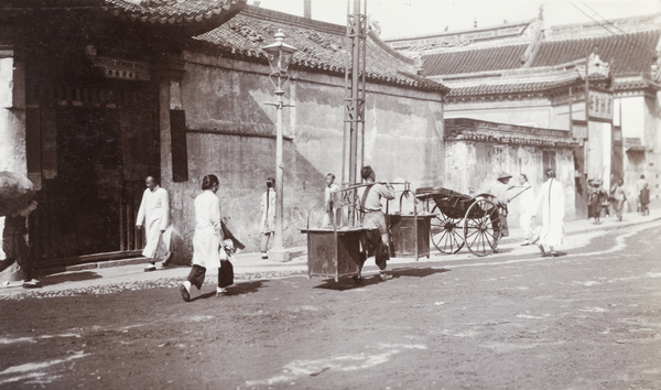 The Temple of the Queen of Heaven (天后庙), North Honan Road (河南北路), Shanghai (上海)