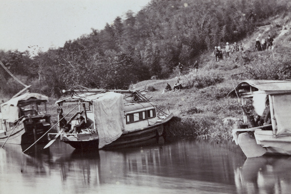 Houseboats, Feng wen shan, near Shanghai