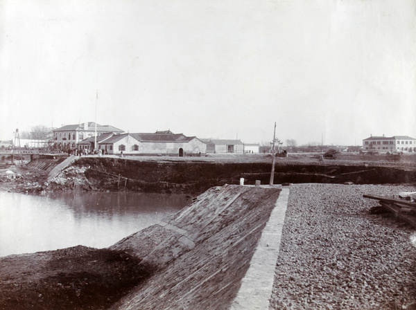 Landslip at Nanking bund in 1903