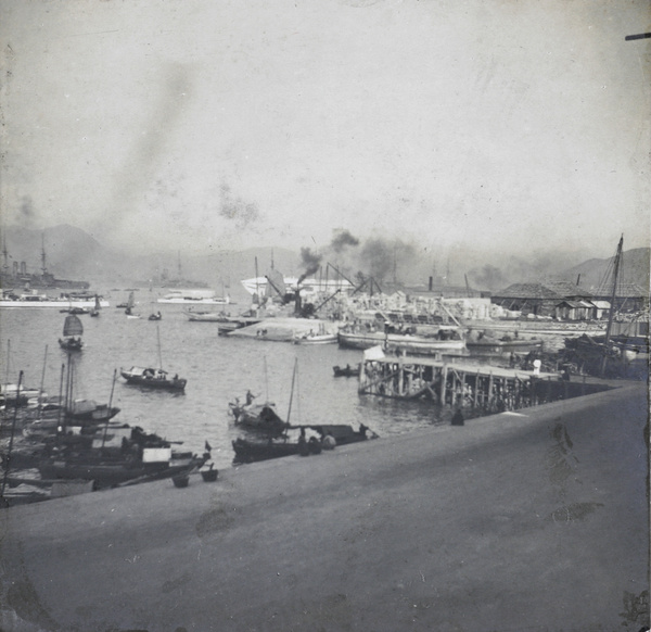 Hong Kong Naval Bund, Murray Pier, and the Victoria Recreation Club under construction