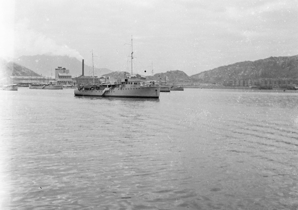 Boats and ships in harbour, Hong Kong