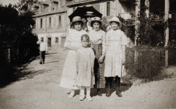 Sarah Penney with a group of unidentified people