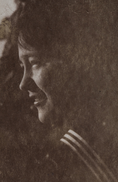Smiling woman, Shanghai