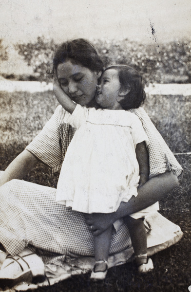 Sarah and Bea Hutchinson in the garden, 35 Tongshan Road, Hongkou, Shanghai