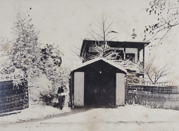 Outbuilding and house near 35 Tongshan Road, Hongkou, Shanghai