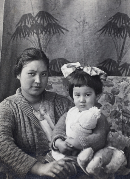 Sarah and Bea Hutchinson sitting in an armchair, 35 Tongshan Road, Hongkou, Shanghai