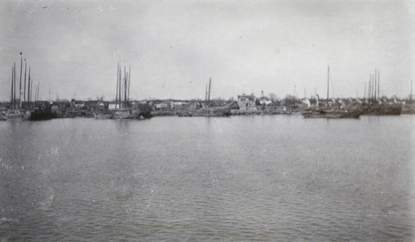 Riverside buildings and boats, Anqing