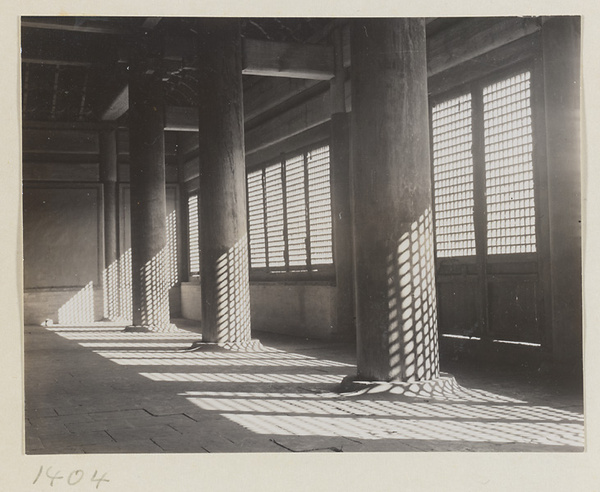 Interior view of Ling en dian at Chang ling