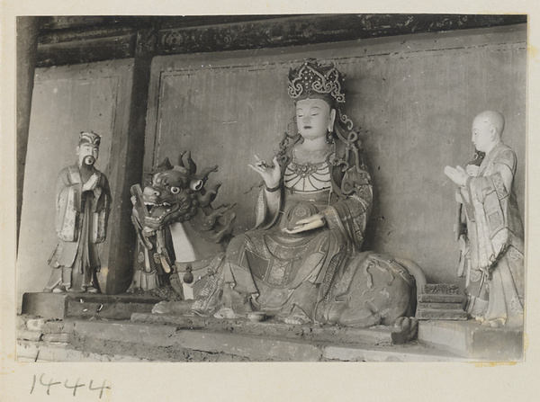 Statues of a Bodhisattva seated on a dragon and four attendants at Da Fo si