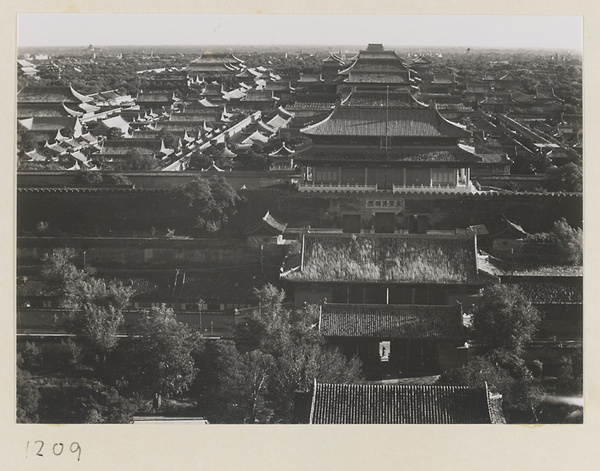 Forbidden City seen from Jingshan Gong Yuan