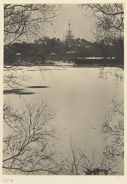 Zhonghai Lake in winter with Jin'ao Yudong Qiao and Bai ta on Qiong Island in the background