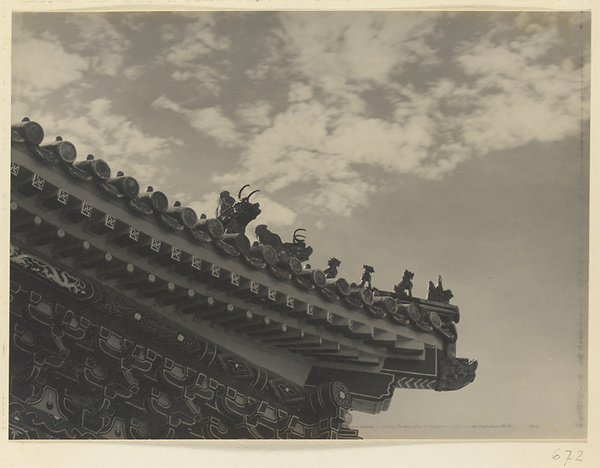 Building detail showing roof ornaments at Tian tan