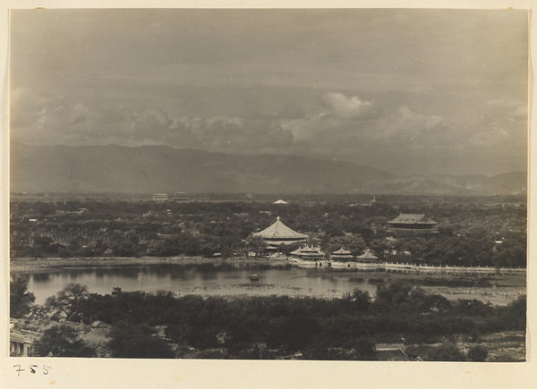 Northwest shore of Beihai Lake showing Guanyin dian, Wu long ting, and Rulaifo dian