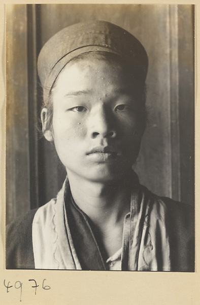 Daoist priest on Hua Mountain